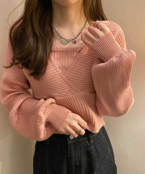 SHEPP(シープ)の「前後2WAY バックリボン フェイクアンサンブル Vネックリブニット(ニット/セーター・レディース・ピンク/ホワイト/ブラック・FREE)」の9枚目の写真