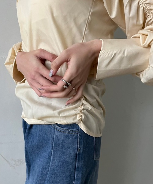 Jewelobe(ジュエローブ)の「2wayギャザーディテールデザイントップス(シャツ/ブラウス・レディース・ホワイト/ベージュ/ブラック・FREE)」の15枚目の写真