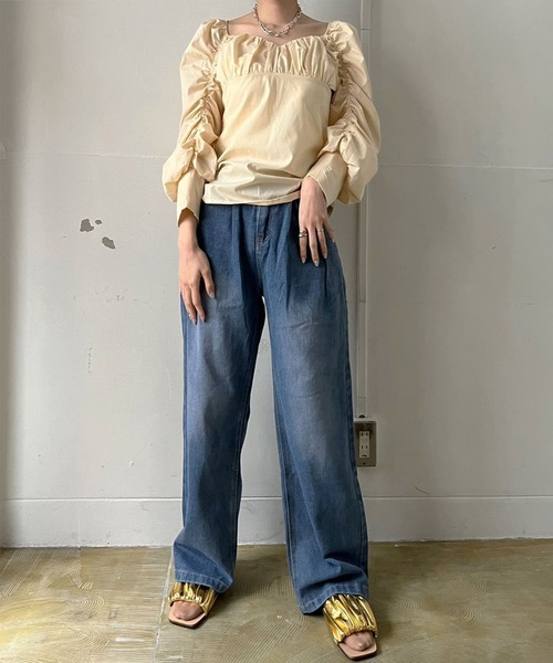 Jewelobe(ジュエローブ)の「2wayギャザーディテールデザイントップス(シャツ/ブラウス・レディース・ホワイト/ベージュ/ブラック・FREE)」の16枚目の写真