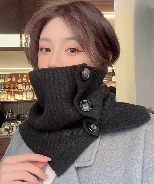 Felt-Maglietta（フェルトマリエッタ）の「ボタン付きネックウォーマー（ネックウォーマー/スヌード・レディース・ブラック/アイボリー/チャコールグレー/グレー・FREE）」の2枚目の写真