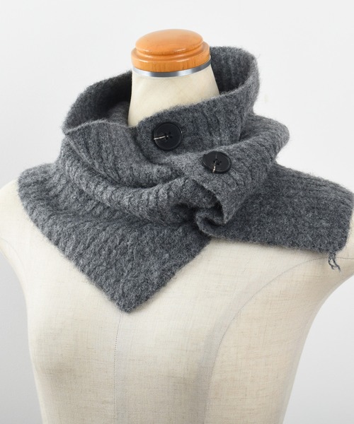 Felt-Maglietta（フェルトマリエッタ）の「ボタン付きネックウォーマー（ネックウォーマー/スヌード・レディース・ブラック/アイボリー/チャコールグレー/グレー・FREE）」の10枚目の写真