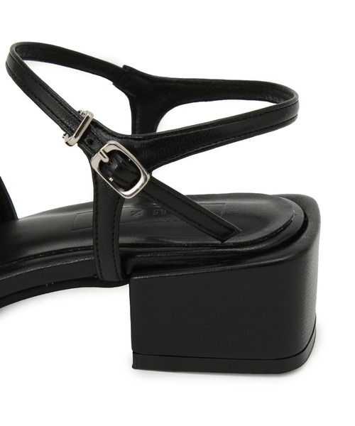 Juze(ジュゼ)の「クローズトゥサンダル(サンダル・レディース・ブラック/シルバー/イエロー系その他3・L/M/S)」の11枚目の写真