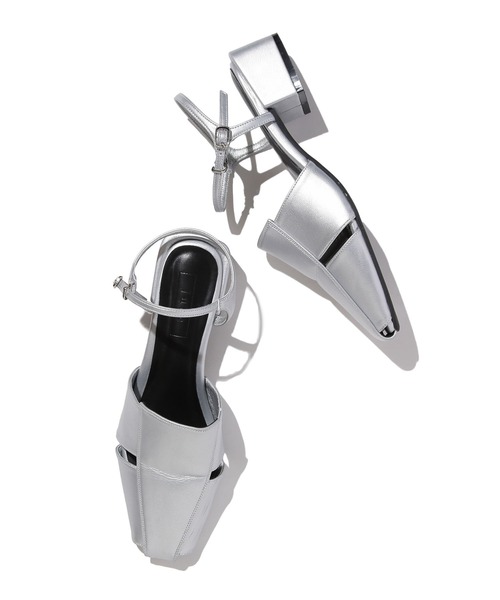 Juze(ジュゼ)の「クローズトゥサンダル(サンダル・レディース・ブラック/シルバー/イエロー系その他3・L/M/S)」の21枚目の写真