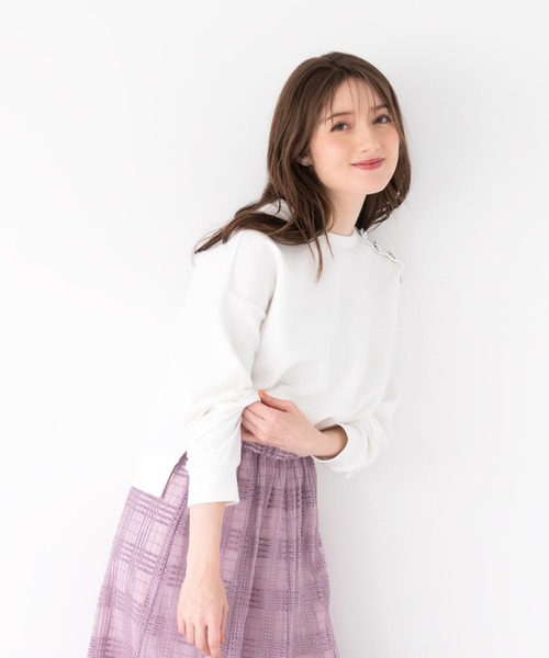 MISCH MASCH（ミッシュマッシュ）の「ビジュー釦クロップドスウェット/MM418202（スウェット・レディース・ピンク/ホワイト/ライトグレー/ネイビー・S/M）」の11枚目の写真