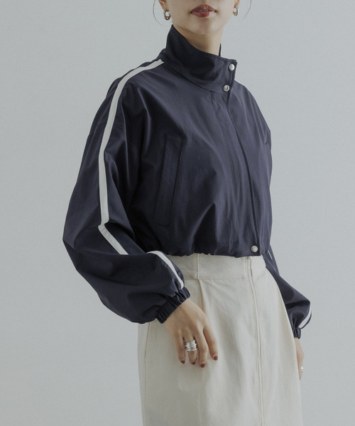 CE'E_SE'E（シーシー）の「クロップドトラックブルゾン（ブルゾン・レディース・ベージュ/ネイビー・FREE）」の16枚目の写真