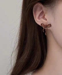 Dita Muaj.（ディータムアージュ）の「【選べる】リボンピアス（ピアス（両耳用））」