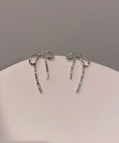 Dita Muaj.(ディータムアージュ)の「【選べる】リボンピアス(ピアス(両耳用)・レディース・シルバー/ブラック/ゴールド/ゴールド系その他/シルバー系その他・FREE)」の10枚目の写真