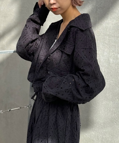 CIAOPANIC(チャオパニック)の「INDIAレースショート丈2ポケットシャツジャケット(ブルゾン・レディース・ホワイト/ブラック・FREE)」の9枚目の写真