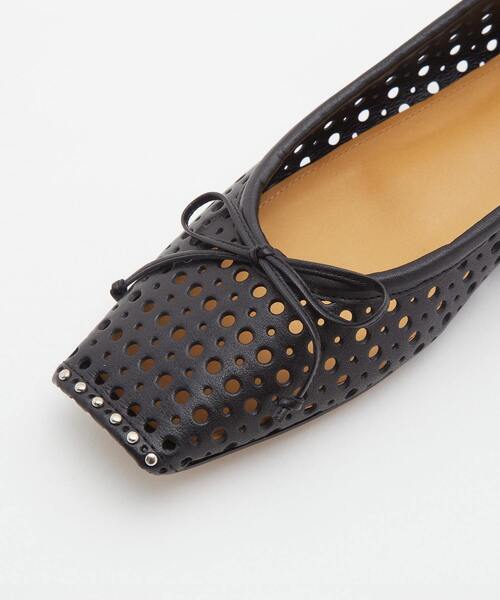 martinique（マルティニーク）の「【CHEMBUR/チェンバー】SQ FLAT STUD PUNCHING BALLET（バレエシューズ・レディース・ブラック・37/36/35/38）」の6枚目の写真