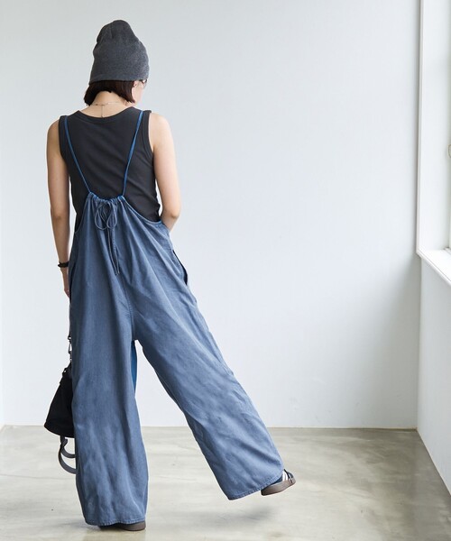 coen(コーエン)の「ライトデニムキャミサロペット(サロペット/オーバーオール・レディース・ライトブルー/ブラック/コバルトブルー・M/L)」の9枚目の写真