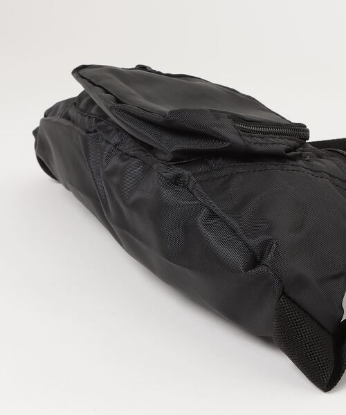 ROTHCO(ロスコ)の「ROTHCO / ROTHCO Black Crossbody Fanny Pack / R-5431(ショルダーバッグ・メンズ・ブラック・SMALL)」の3枚目の写真