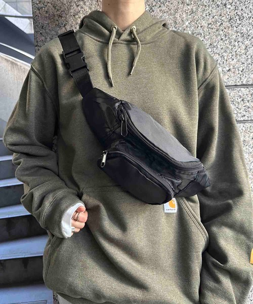 ROTHCO(ロスコ)の「ROTHCO / ROTHCO Black Crossbody Fanny Pack / R-5431(ショルダーバッグ・メンズ・ブラック・SMALL)」の5枚目の写真