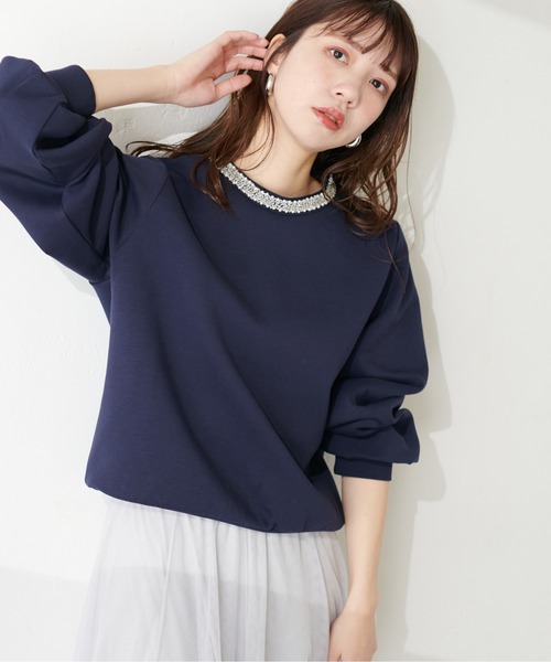 natural couture（ナチュラルクチュール）の「衿刺繍ダンボールTOPS（Tシャツ/カットソー・レディース・グレー/オフホワイト/ブルー/ネイビー・FREE）」の4枚目の写真