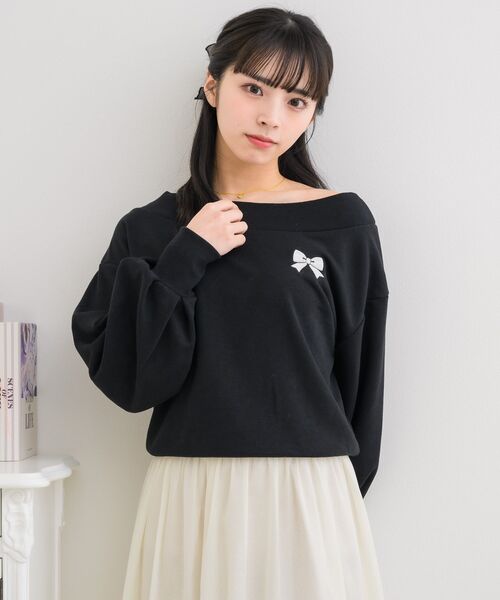 ems excite(エムズエキサイト)の「ボートネックショートトレーナー(スウェット・レディース・ブラック/ホワイト系その他/ピンク・FREE)」の11枚目の写真