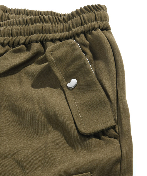 neos（ネオス）の「【neos】ルーズシルエット フラップポケット カーゴ ハーフ ワイド パンツ（カーゴパンツ・メンズ・ブラック/カーキブラウン/チャコールグレー・MEDIUM/LARGE/X-LARGE）」の10枚目の写真