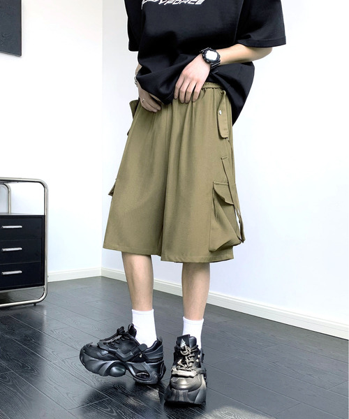 neos（ネオス）の「【neos】ルーズシルエット フラップポケット カーゴ ハーフ ワイド パンツ（カーゴパンツ・メンズ・ブラック/カーキブラウン/チャコールグレー・MEDIUM/LARGE/X-LARGE）」の5枚目の写真