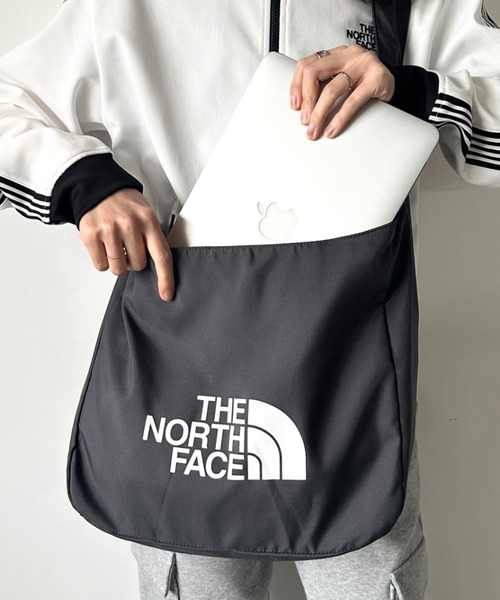 THE NORTH FACE トートバッグ 黒 大容量 2WAY ショルダー THE NORTH FACE トートバッグ 黒 大容量 2WAY ショルダー THE NORTH
