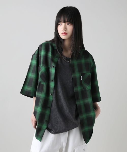 MSG（エムエスジー）の「ハーフスリーブショート丈ミニチェックシャツ【UNISEX】（シャツ/ブラウス・メンズ・グリーン/ブラック/イエロー/ベージュ/ホワイト/サックスブルー/ピンク/ブルー・XL/L/M/S）」の4枚目の写真