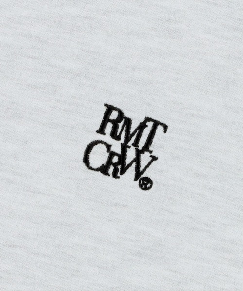 ROMANTIC CROWN(ロマンティッククラウン)の「A'GEM/9 × .kom 『ROMANTIC CROWN/ロマンティック クラウン』 CROSSWALK LOGO TEE SHIRT/クロスウォ―ク Tシャツ(Tシャツ/カットソー・メンズ・ブラック/ライトグレー・L/M)」の4枚目の写真