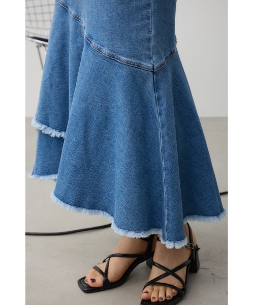 AZUL by moussy(アズールバイマウジー)の「カシュクールフレアマーメードデニムスカート(デニムスカート・レディース・ワンウォッシュ/ライトブルー・MEDIUM/SMALL)」の21枚目の写真