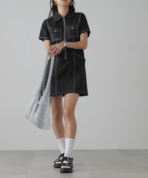 FREE'S MART（フリーズマート）の「◆配色ステッチジップ使いミニワンピース（ワンピース・レディース・ブラック/ホワイト/ベージュ・SMALL/MEDIUM）」の9枚目の写真