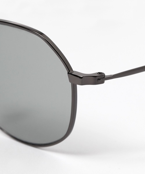 FOREVER 21（フォーエバー トゥエンティーワン）の「メタルフレームメガネ（メガネ・レディース・シルバー/グレー・FREE）」の6枚目の写真