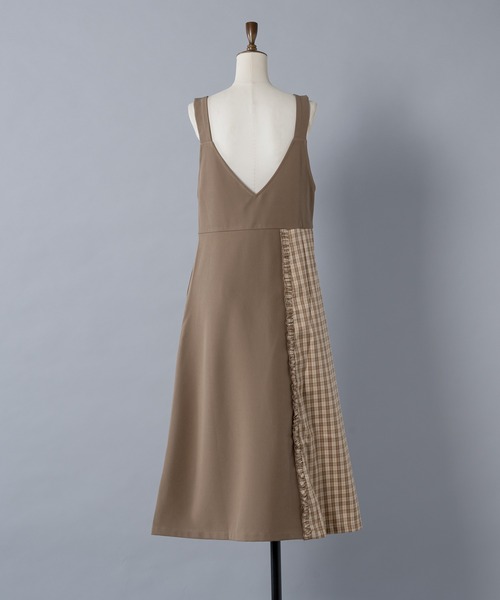 INTER FACTORY（インターファクトリー）の「2wayフリルチェックの切り替えジャンパースカート　made in INTER FACTORY（スカート・レディース・ベージュ/ネイビー・FREE）」の21枚目の写真