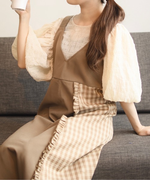 INTER FACTORY（インターファクトリー）の「2wayフリルチェックの切り替えジャンパースカート　made in INTER FACTORY（スカート・レディース・ベージュ/ネイビー・FREE）」の5枚目の写真