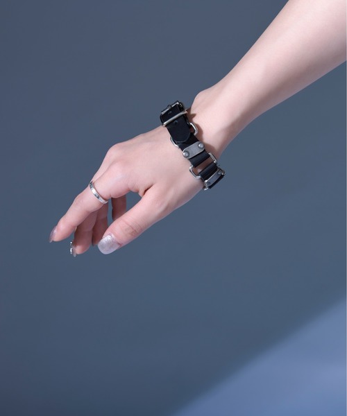 Ellno Loset(エルノロゼット)の「メタルパーツブレスレット(ブレスレット・メンズ・ブラック・FREE)」の1枚目の写真