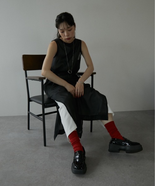 DRWCYS（ドロシーズ）の「レイヤードシアーリブワンピース（ワンピース・レディース・グレー/ホワイト・FREE）」の2枚目の写真