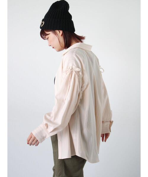 ehka sopo(エヘカソポ)の「柄アソート袖リボンビッグシャツ(シャツ/ブラウス・レディース・ベージュ/サックスブルー/ブルー/ピンク・F)」の16枚目の写真