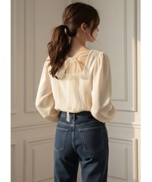 バックリボントップス