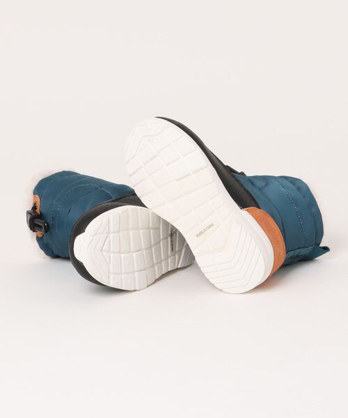 kladskap(クレードスコープ)の「モコモコスニーカーブーツ(ブーツ・キッズ・カーキ/マルチ・16cm/17cm/15cm/18cm)」の4枚目の写真