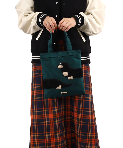 COOCO(クーコ)の「犬モチーフ刺繍トートバッグ(トートバッグ・レディース・パープル/ブラック/オレンジ/グリーン/ダークグレー・FREE)」の4枚目の写真