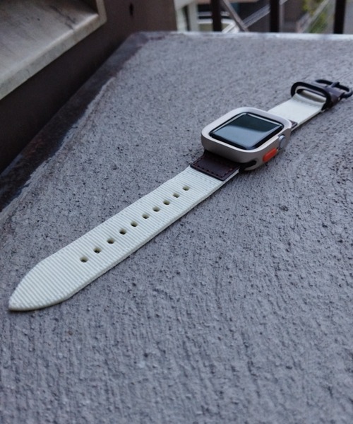 zandy(ズィーアンドワイ)の「zandy ズィーアンドワイ/Apple Watch ケース&ベルトセット【スクエアソフトフレーム】アップルウォッチカバー& レザーナイロンバンド // set15(デジタル腕時計・メンズ・ブラック×ホワイト/ウッド/ホワイト×シルバー/ブルー系その他/シルバー系その他/アーミー・S/M)」の7枚目の写真