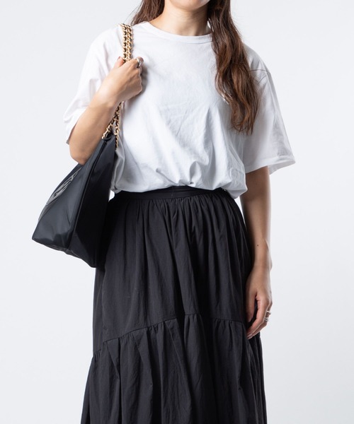 新作♡大人気【羽のように軽い✨】新品 Tory Burch＊エラチェーントート 新作♡大人気【羽のように軽い✨】新品 Tory Burch＊エラチェーントート