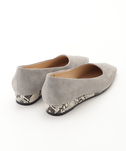 &Bridge(アンドブリッジ)の「Pitti (ピッティ) スクエアトゥパンプス(パンプス・レディース・グレー系その他3/アイボリー・25/45/30)」の4枚目の写真