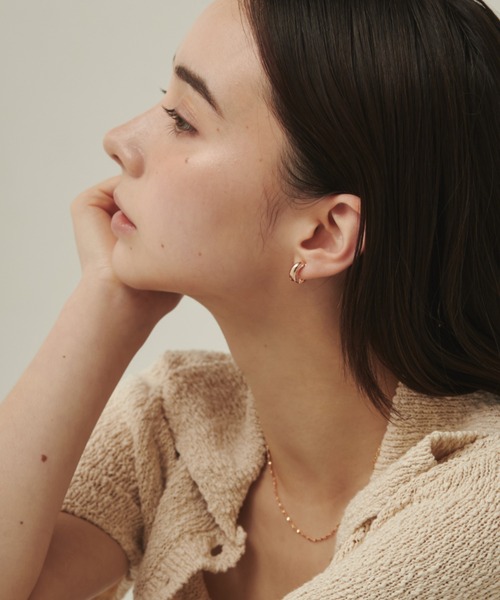 ciite'(シーテ)の「小ぶりシンプルフープイヤリング (両耳用)(イヤリング・レディース・ゴールド/シルバー/ピンクゴールド・FREE)」の21枚目の写真