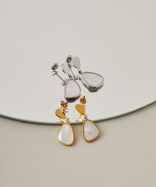 ciite' surgical stainless(シーテサージカルステンレス)の「【 金属アレルギー対応 】 モチーフピアス サージカルステンレス (両耳用)(ピアス(両耳用)・レディース・ゴールド/シルバー・FREE)」の3枚目の写真