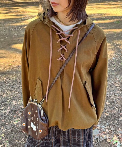 CIAOPANIC（チャオパニック）の「【UNESS/ユーネス】レースアップアノラックブルゾン（ブルゾン・レディース・カーキ・ONE SIZE）」の4枚目の写真