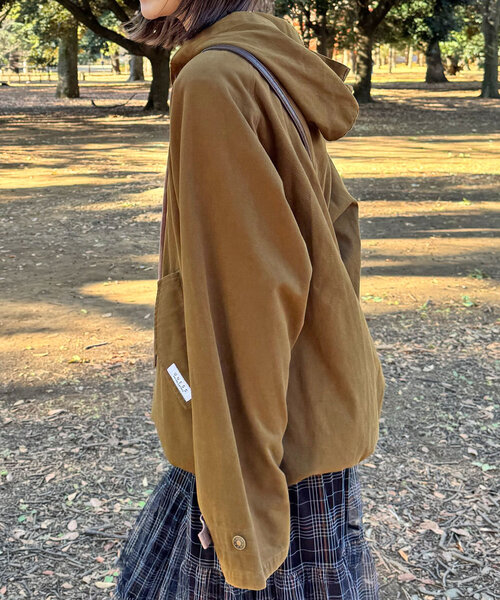 CIAOPANIC（チャオパニック）の「【UNESS/ユーネス】レースアップアノラックブルゾン（ブルゾン・レディース・カーキ・ONE SIZE）」の6枚目の写真