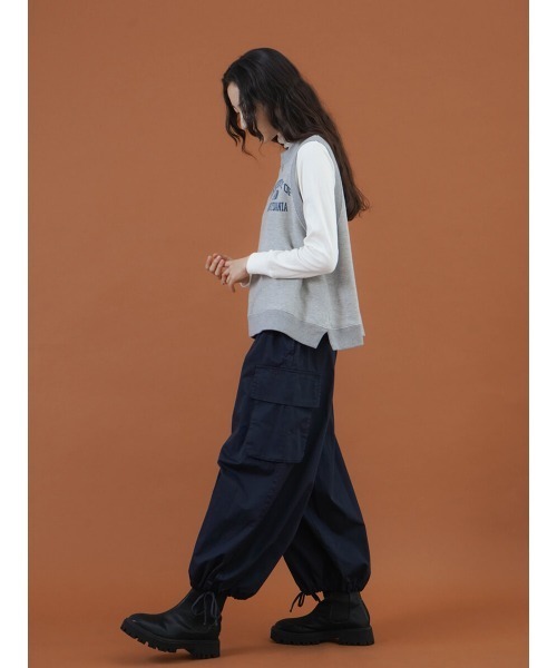 FIKA.(フィーカ)の「Crew neck sweat vest(ベスト・レディース・ダークオリーブ/杢グレー・FREE)」の5枚目の写真