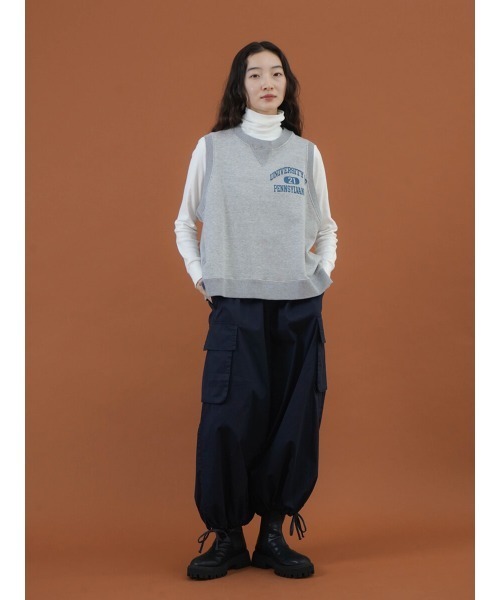 FIKA.(フィーカ)の「Crew neck sweat vest(ベスト・レディース・ダークオリーブ/杢グレー・FREE)」の6枚目の写真