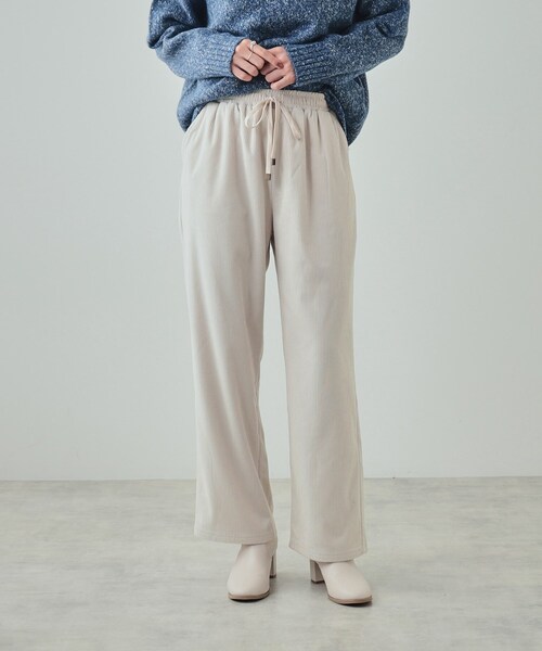 SHOO・LA・RUE（シューラルー）の「◆【高レビュー/洗える/SS-3L】きれいめカジュアルに あったか裏起毛 コーデュロイイージーワイドパンツ（その他パンツ・レディース・グリーン系/アイボリー/グレー/チャコールグレー・01/02/03/04/05/10）」の9枚目の写真
