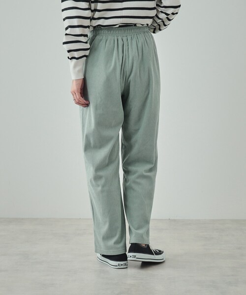 SHOO・LA・RUE（シューラルー）の「◆【高レビュー/洗える/SS-3L】きれいめカジュアルに あったか裏起毛 コーデュロイイージーワイドパンツ（その他パンツ・レディース・グリーン系/アイボリー/グレー/チャコールグレー・01/02/03/04/05/10）」の18枚目の写真