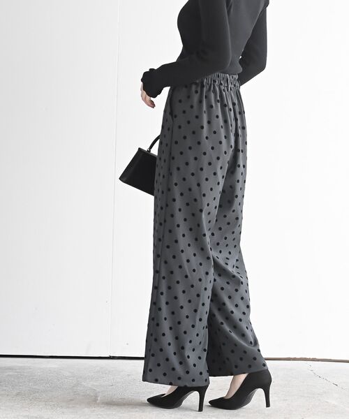 rps(アールピーエス)の「フロッキードットワイドパンツ(スラックス・レディース・チャコールグレー/ブラウン/ブラック・フリー)」の13枚目の写真