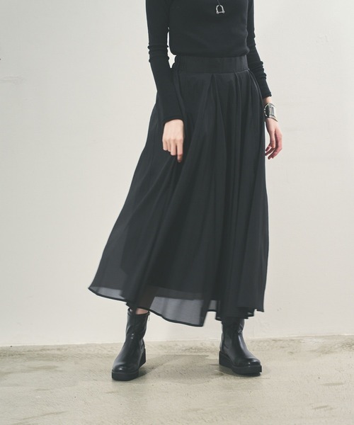 Elura(エルーラ)の「シアラクフレアスカート/149297(スカート・レディース・ライトグレー/ピンクベージュ/ブラック・FREE/FREE(S))」の2枚目の写真