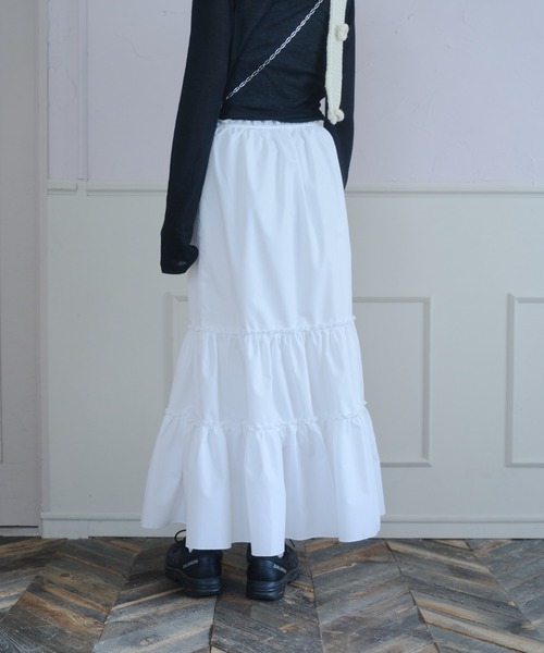 Smyeon(スミョン)の「Gather tiered long skirt/ ギャザーティアードロングスカート(スカート・レディース・ホワイト/ライトグリーン・FREE)」の12枚目の写真