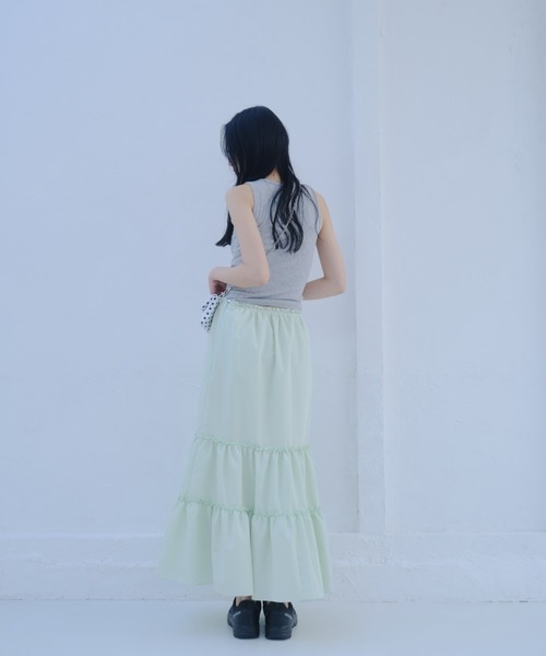 Smyeon(スミョン)の「Gather tiered long skirt/ ギャザーティアードロングスカート(スカート・レディース・ホワイト/ライトグリーン・FREE)」の17枚目の写真