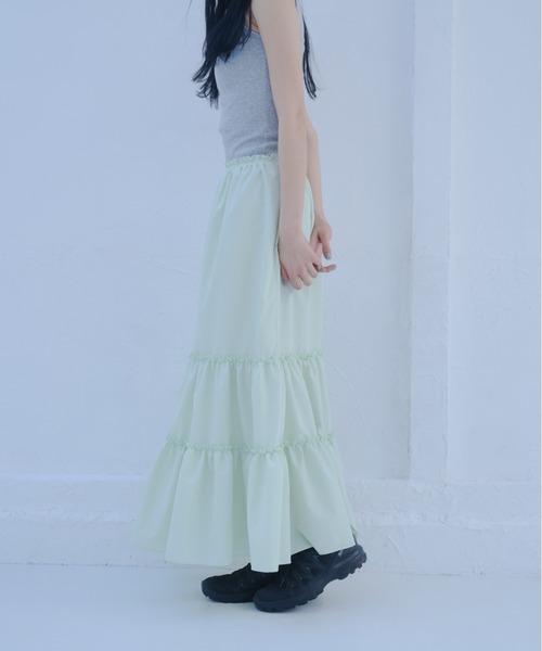 Smyeon(スミョン)の「Gather tiered long skirt/ ギャザーティアードロングスカート(スカート・レディース・ホワイト/ライトグリーン・FREE)」の19枚目の写真